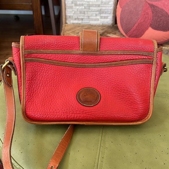 Red Vintage Dooney & Bourke Crossbody - Picture 9 of 13